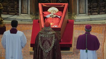 Las solemnes imágenes del traslado