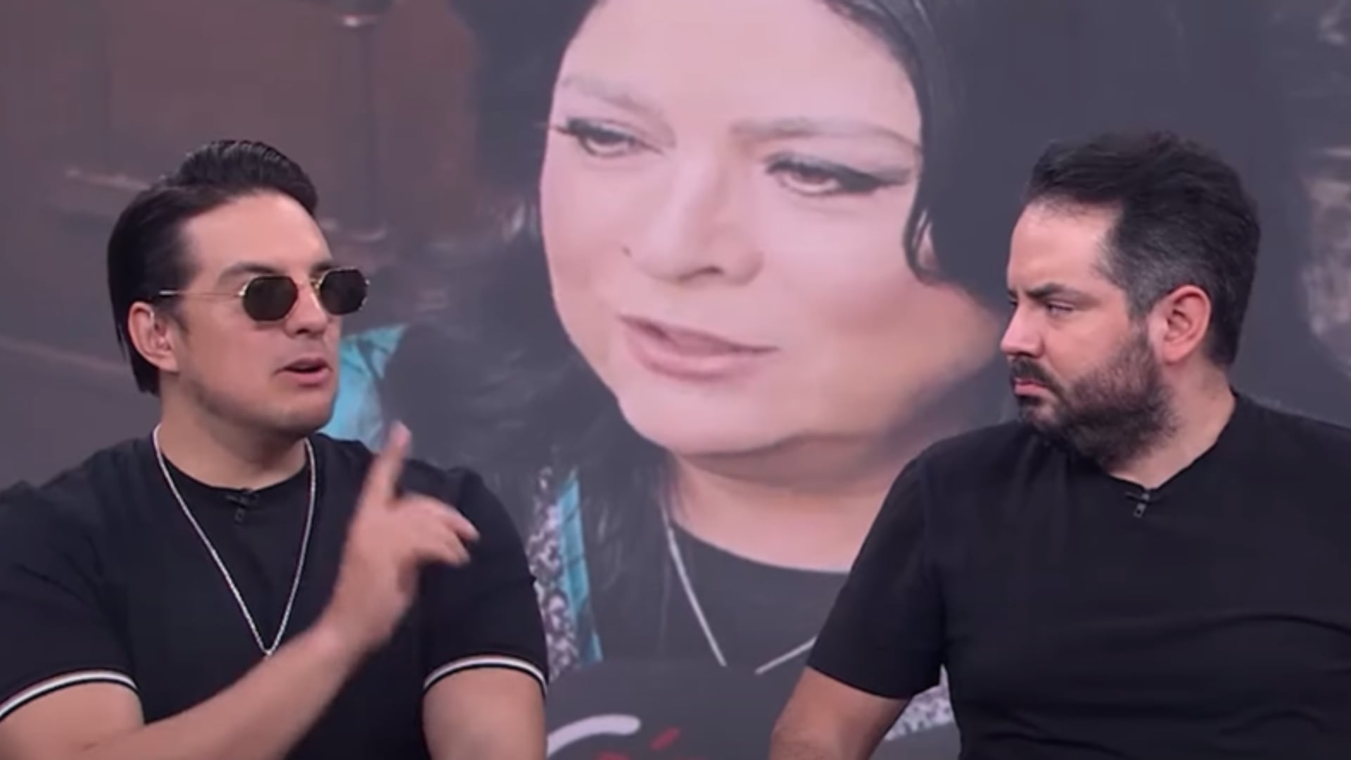 La reacción de los hermanos Vadhir y José Eduardo Derbez en redes sociales es cuestionada por los usuarios (IG: @sientesequienpueda)