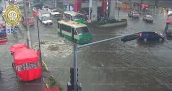 Calzada Ermita Iztapalapa afectada por