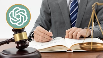 Investigan a un abogado de