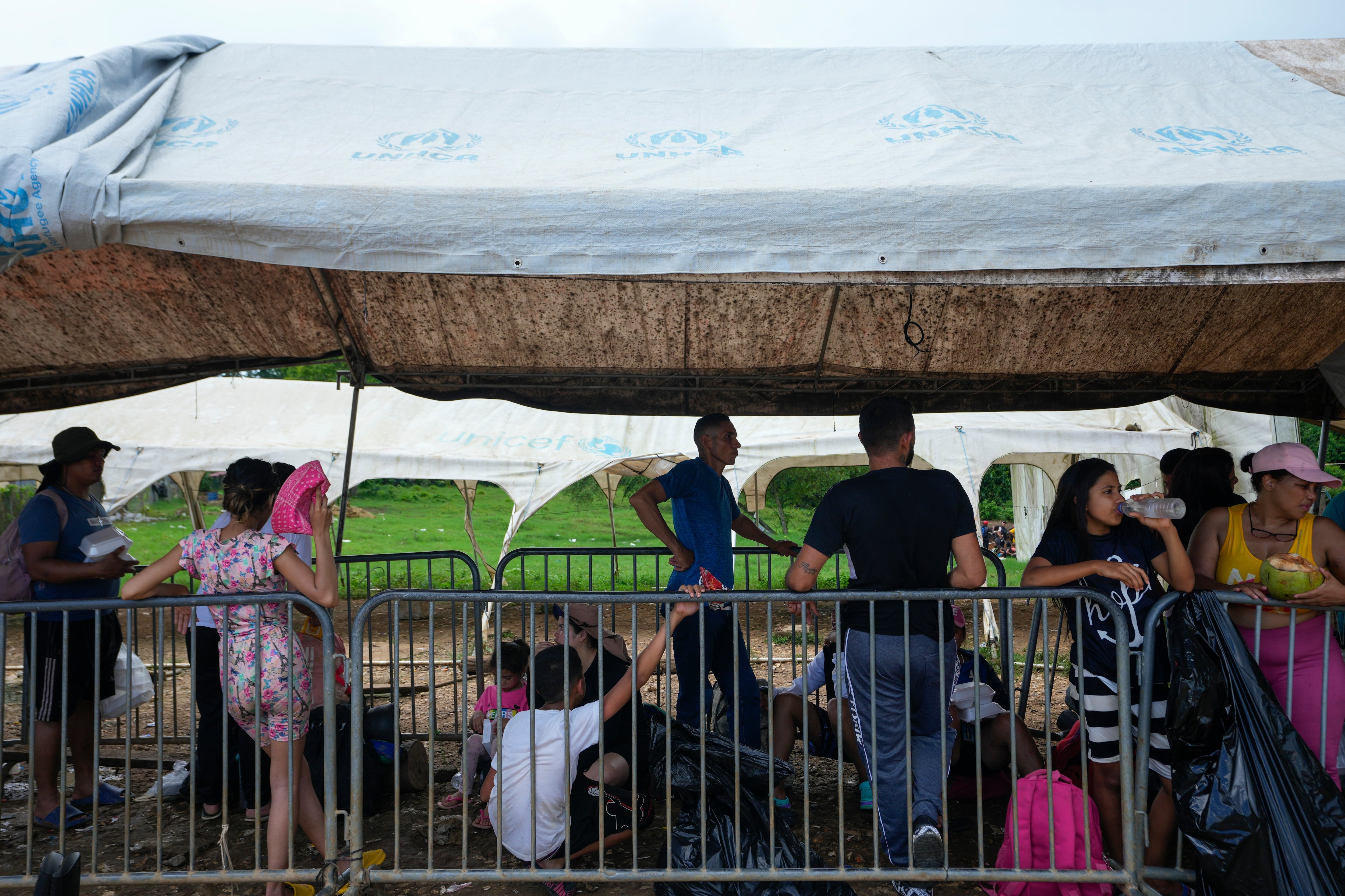 La mayoría de las personas registradas en el flujo inverso son ciudadanos venezolanos que buscan retornar a Suramérica. AP-Archivo