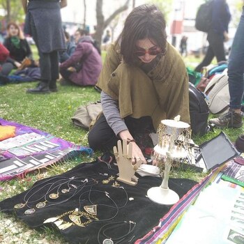 Empezó vendiendo en la calle
