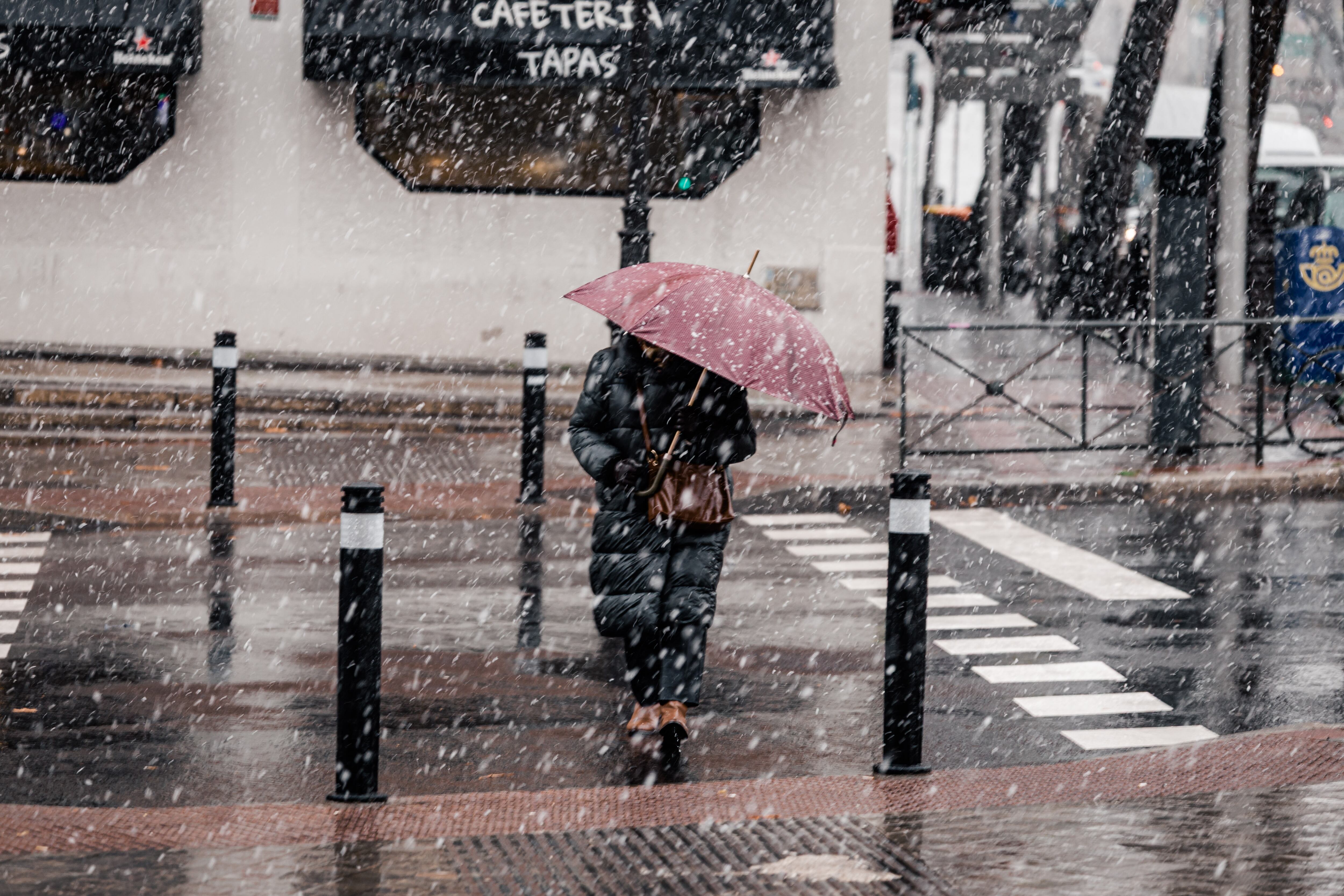 El centro de Madrid durante el temporal, a 28 de enero de 2026, en Madrid (España). (Carlos Luján/Europa Press)
