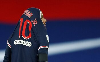 La dirigencia viajó a París