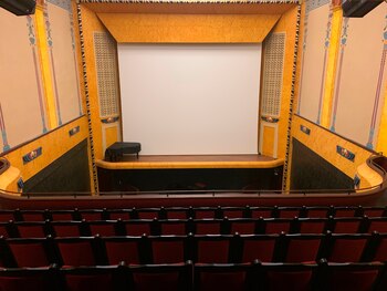 Cine Louxor en la Avenida