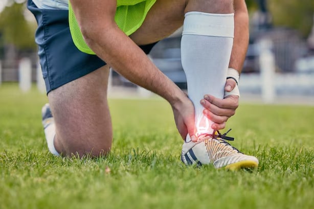 El fortalecimiento de tendones y ligamentos redefine los límites del entrenamiento funcional en el deporte moderno (Freepik)