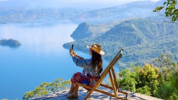 Gobierno de El Salvador destaca el arrastre económico del turismo y proyecta mayor expansión para el cierre de 2026