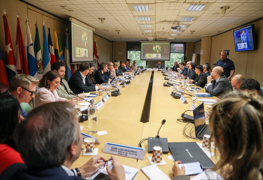 Debate sobre la IA a nivel mundial