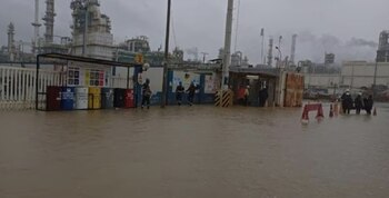 Se inundó refinería de Talara