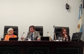 Tribunal Oral Federa 8, integrado por Maria Gabriela López Iñiguez, Nicolás Toselli y Sabrina Namer