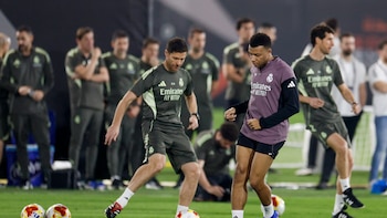El Madrid entrena con Mbappé,