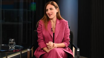 Carolina Amoroso: “Esperaba el amor, nunca sentí la cuenta regresiva, tengo una cuota de inconsciencia sobre mi edad”