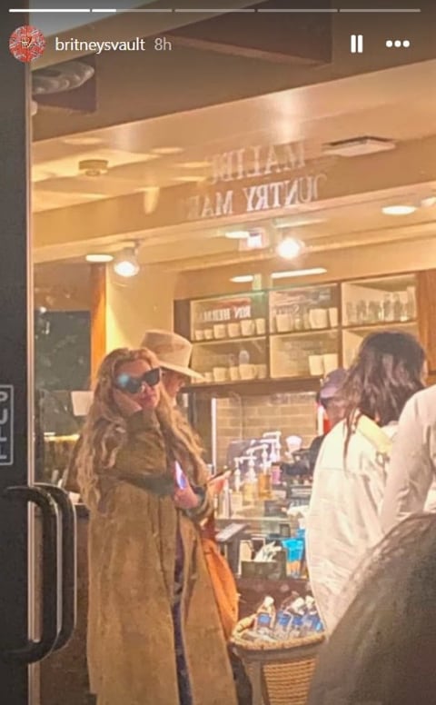 Tras su arresto, Britney Spears fue vista por primera vez en el Malibu Country Mart.(Captura: britneysvault)