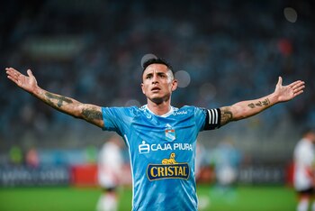 Yoshimar Yotún, a sus 33