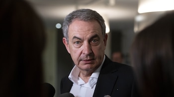 El inesperado mensaje que recibió Zapatero mientras revisaba toda su documentación: “Hoy ha aparecido esta factura. ¿Puedes preguntarle si es real?”