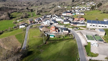 San Xoán de Río, el pueblo ‘startup’: pasó de perder 40 vecinos al año a ganar un premio europeo por su apuesta por la innovación rural