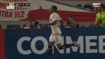 Golazo de José Carabalí para sentenciar 4-2 la victoria de Universitario vs Nacional por Copa Libertadores 2026