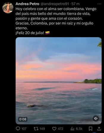 Andrea Petro compartió también un
