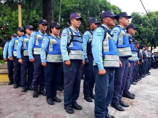 DNVT quiere bajar la velocidad y endurecer el control en un país con multas poco disuasorias. (FOTO: Policía Nacional)