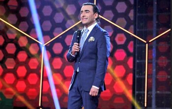 Adal Ramones fue el conductor