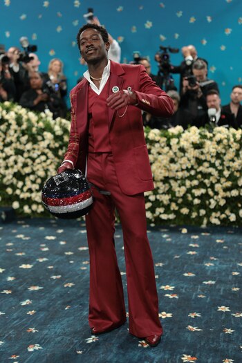 El artista británico sorprendió al