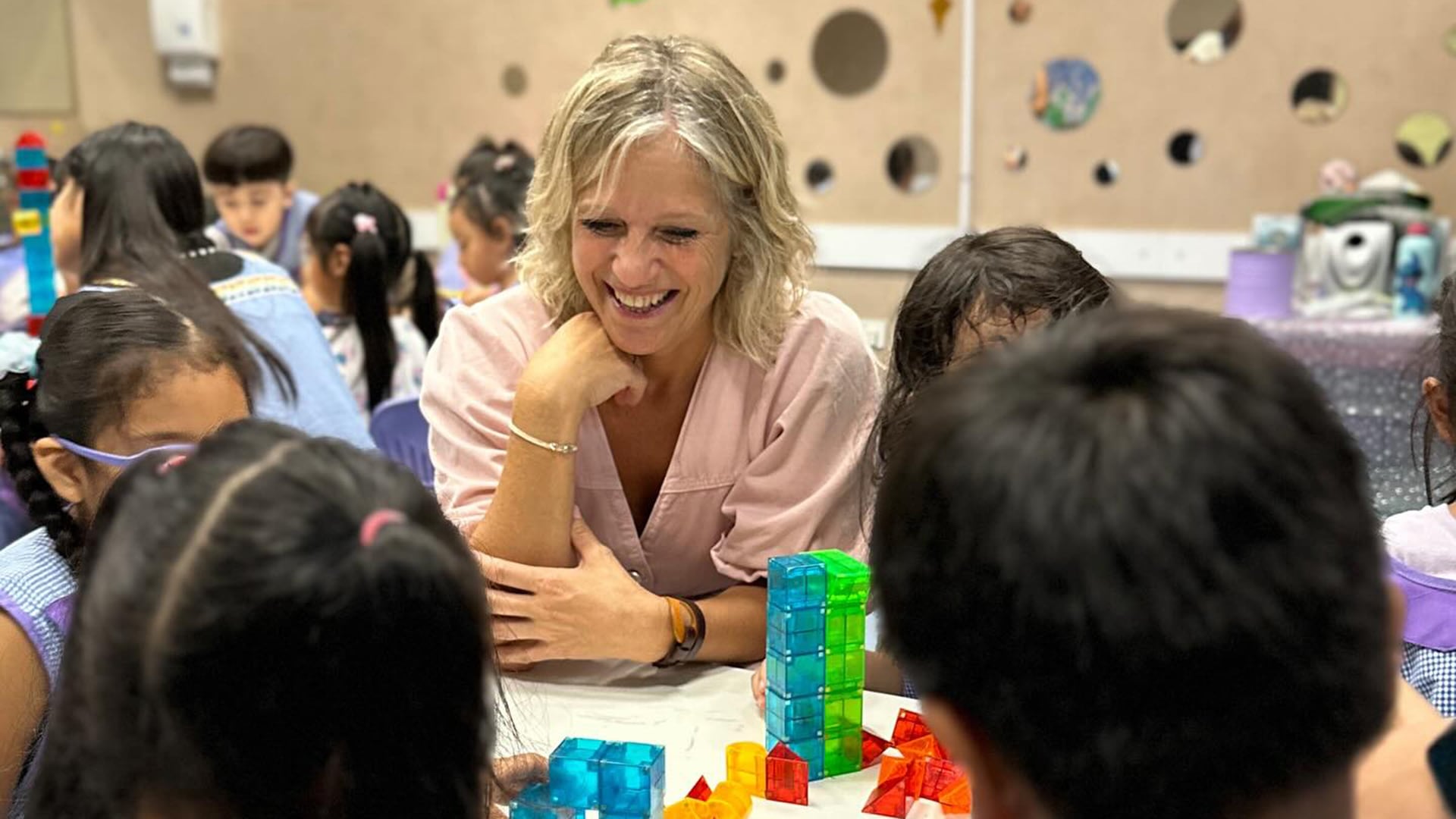 Mercedes Miguel, ministra de Educación porteña (@mmechimiguel)