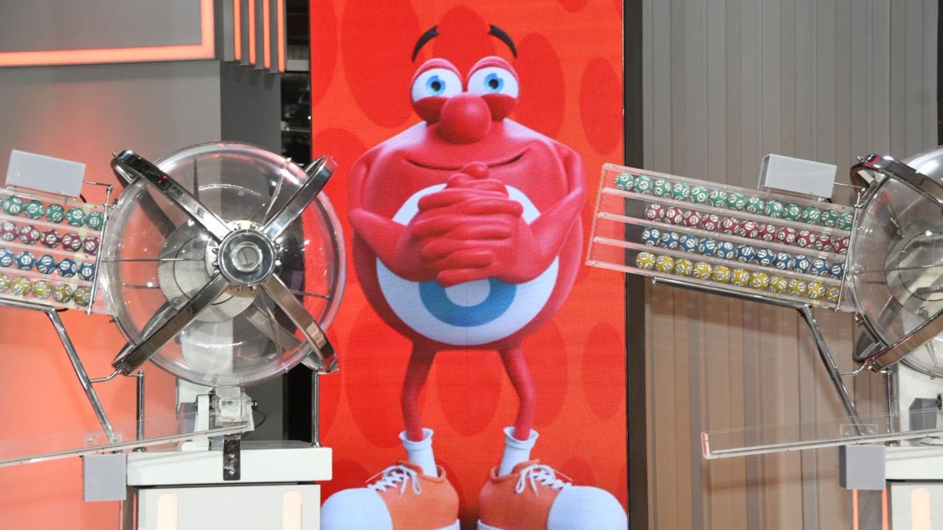 El monto destinado a impuestos, que en esta ocasión ronda los $2.500 millones, será transferido al Tesoro Nacional y a organismos designados (Lotería de Santa Fe)