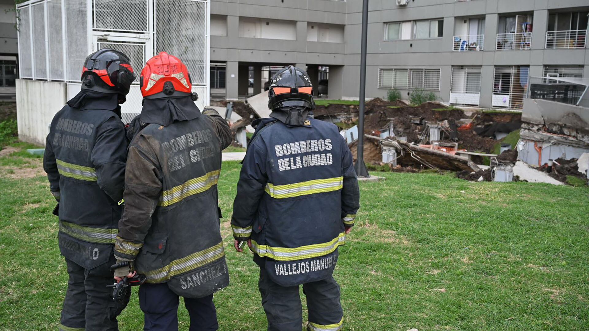 Un informe técnico advirtió sobre riesgos estructurales en el complejo, acelerando la ejecución de medidas preventivas para evitar nuevos desmoronamientos