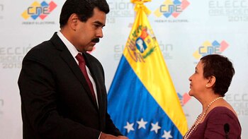 La entonces presidenta del CNE,