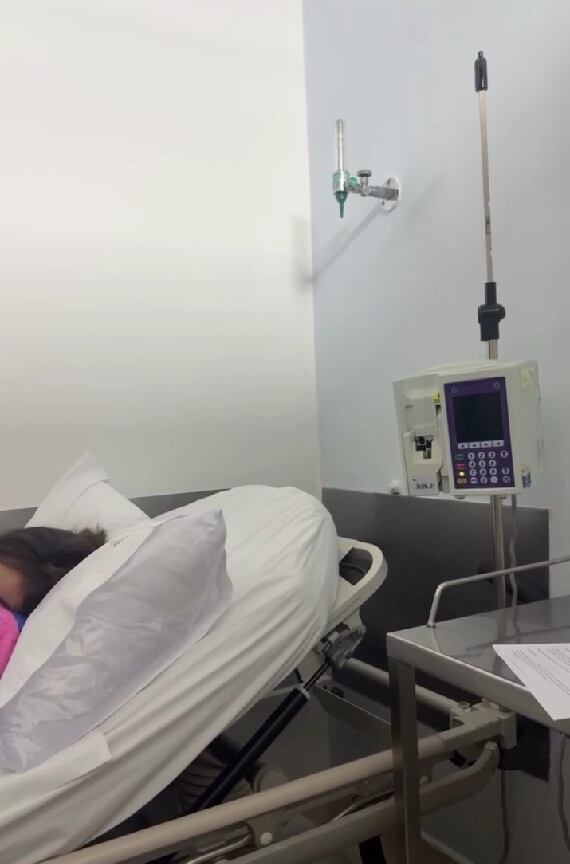 Melissa Paredes y Rodrigo Cuba se unen por la salud de su hija, quien estuvo internada