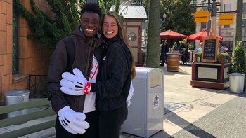 Alphonso Davies (Bayern Munich) y Jordyn Huitema (PSG)