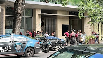 El policía hirió a uno