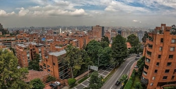 Así es la espectacular vivienda de Chapinero que te permite ser vecino de los famosos de la televisión colombiana - crédito Google Maps