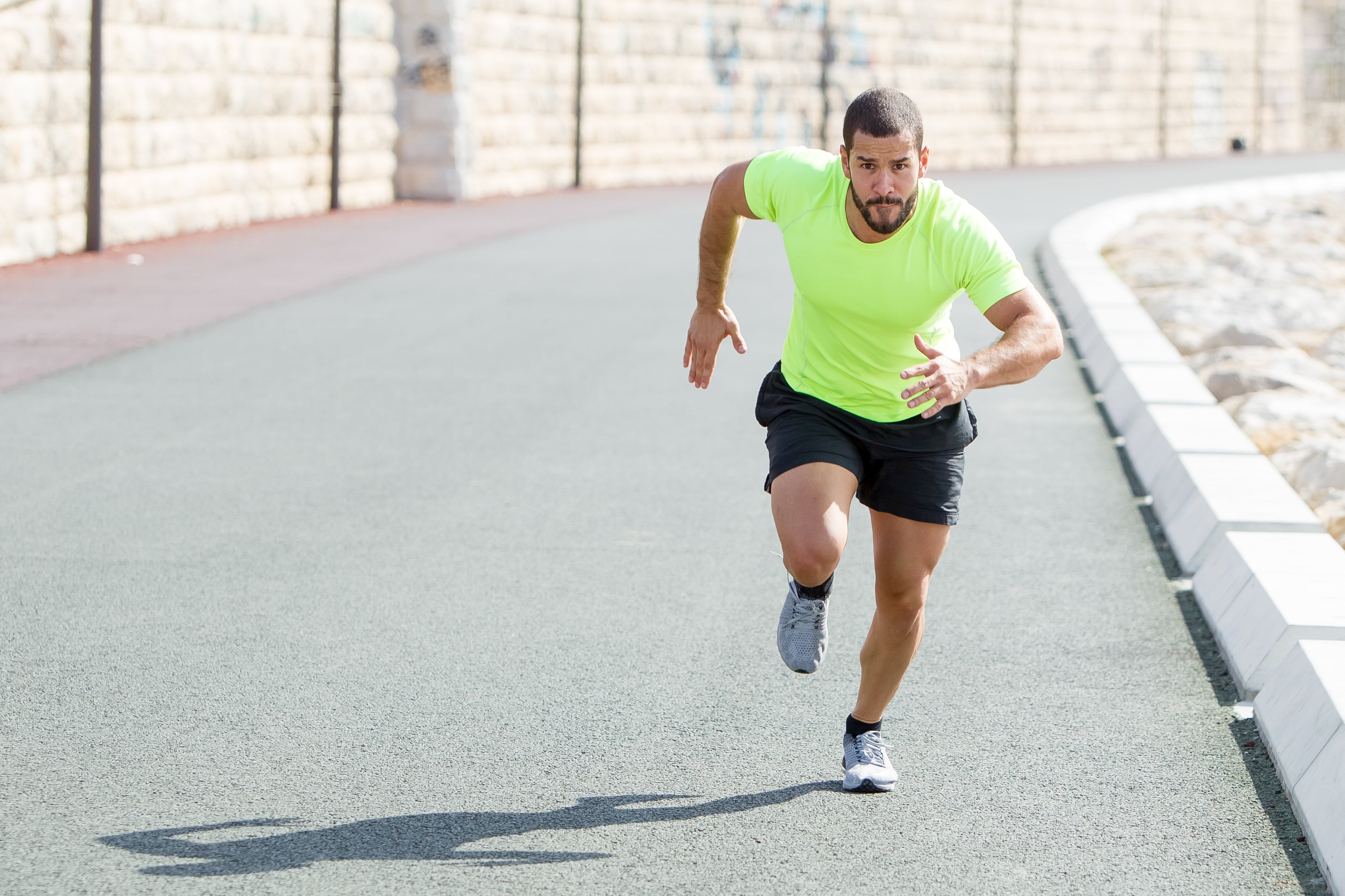 Persona corriendo. (Magnific)