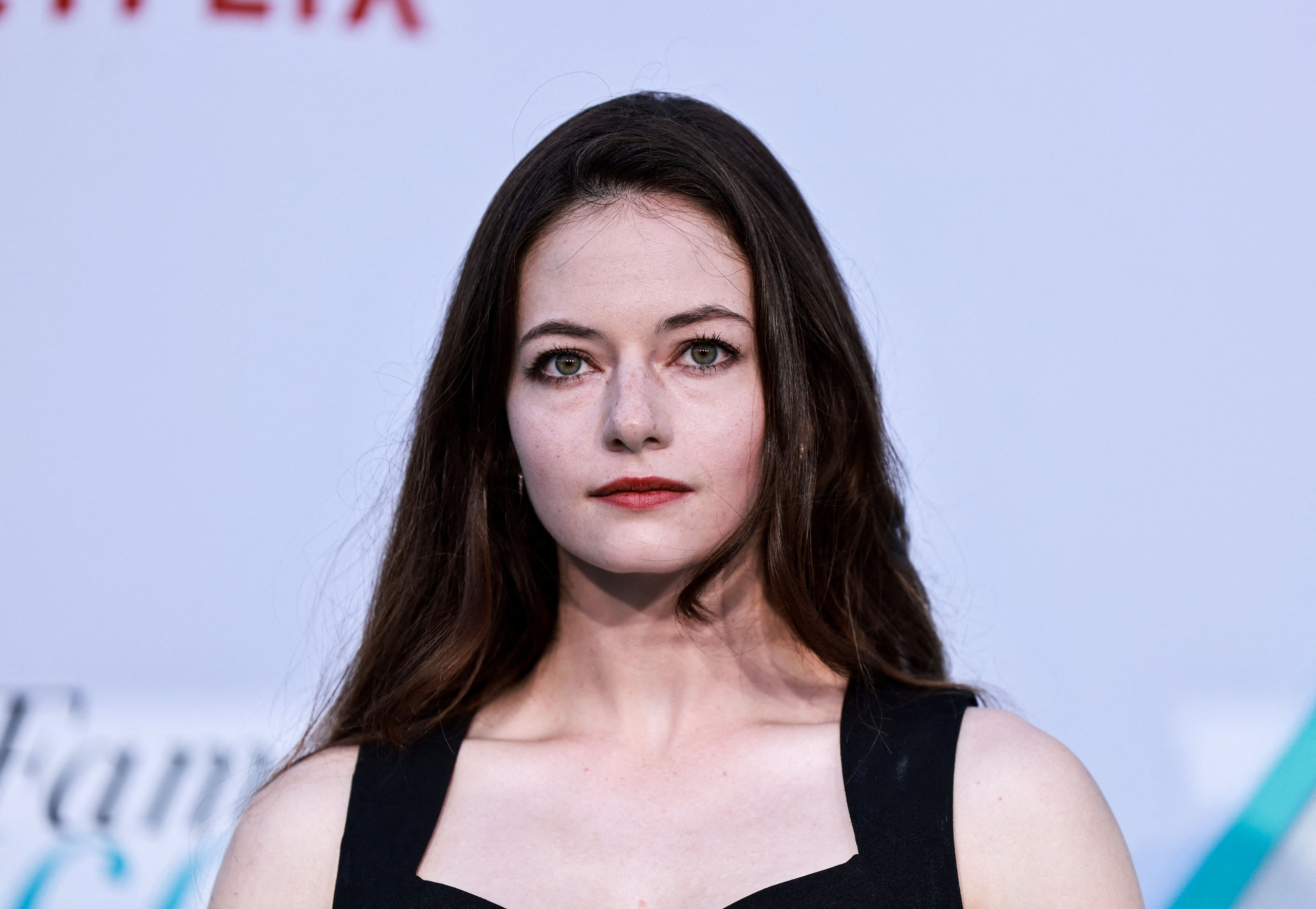 Foy reconoció que nunca ha leído los libros de Crepúsculo porque prefiere conservar sus propios recuerdos de la experiencia cinematográfica (REUTERS/Aude Guerrucci)