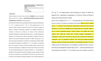 La madre, en el expediente,