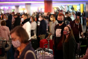 Pasajeros en el aeropuerto Heathrow