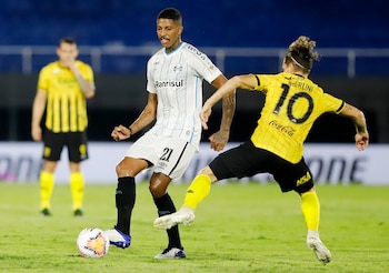 Gremio le ganó 2-0 a