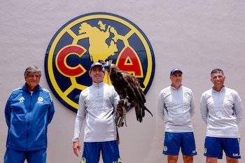 Las Águilas presentaron al técnico charrúa en el Nido de Coapa