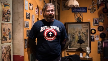 Carlos Busqued (Adrián Escandar)