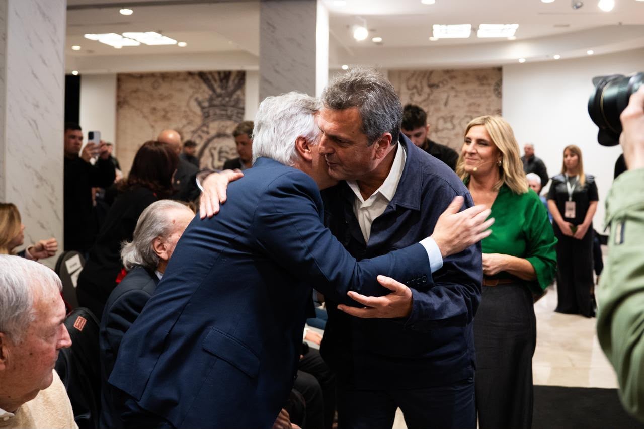 Sergio Massa asistió al acto en el que se recordó a José Manuel de la Sota (RS Fotos)