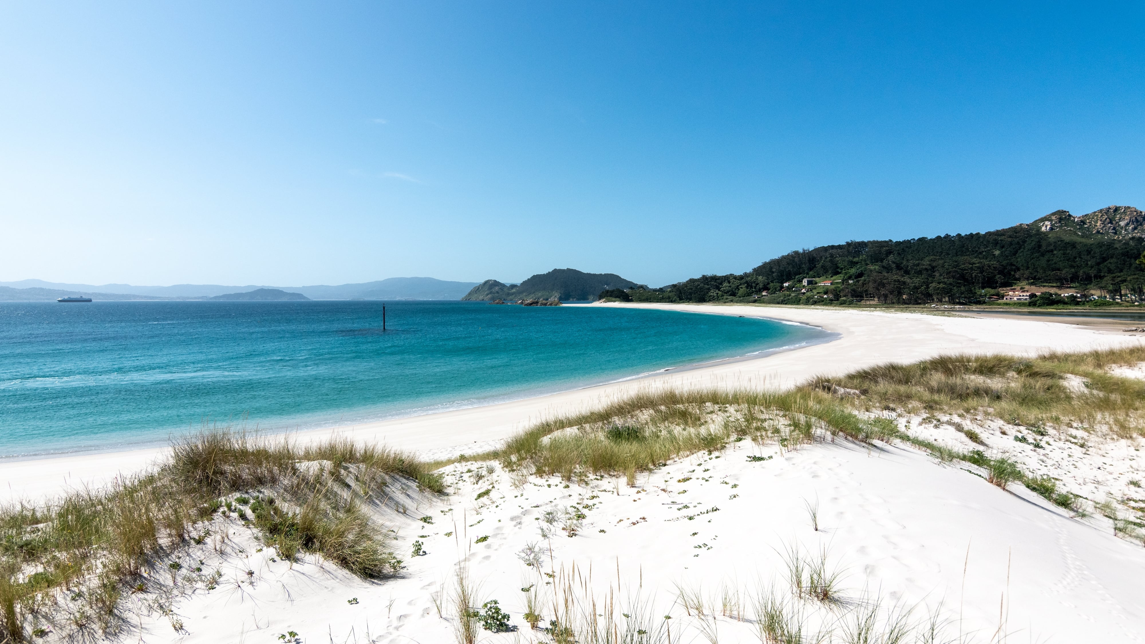 Playa de Rodas, en las Islas Ciés, Pontevedra (Adobe Stock).