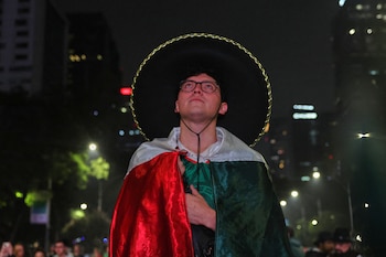 Rostros de tristeza la afición mexicana tras el final del sueño mundialista (5)