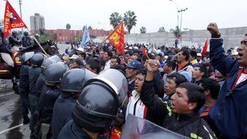 Sutep anuncia paro nacional para