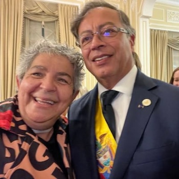 La abogada Adriana María Mejía Aguado, cercana a la primera dama Verónica Alcocer, asumió la notaría 35 de Bogotá tras polémicos antecedentes - crédito @ammejiaaguado/X