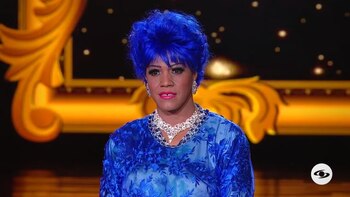 El imitador de Celia Cruz salió del programa en la última noche de eliminación - crédito Caracol Televisión/Yo me llamo