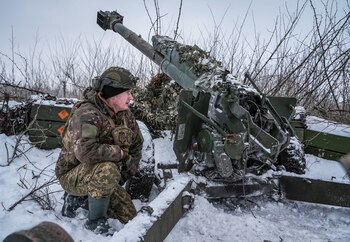 Mientras Rusia lidia con su déficit de misiles, Ucrania reclama a los aliados los envíos que prometio (REUTERS)