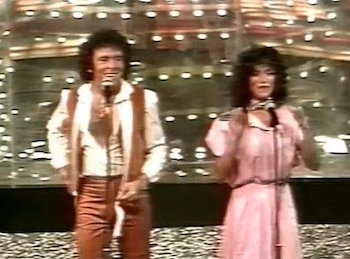 Chela Braniff, junto a Fito Girón y Leticia Perdigón, fue figura central del exitoso programa “Fiebre del 2” en el Canal 2 de Televisa (Archivo)