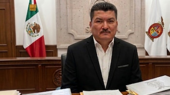 Marco Antonio Almanza comparece ante la FGR: de dirigir la PDI Sinaloa a ser acusado de proteger a “Los Chapitos”