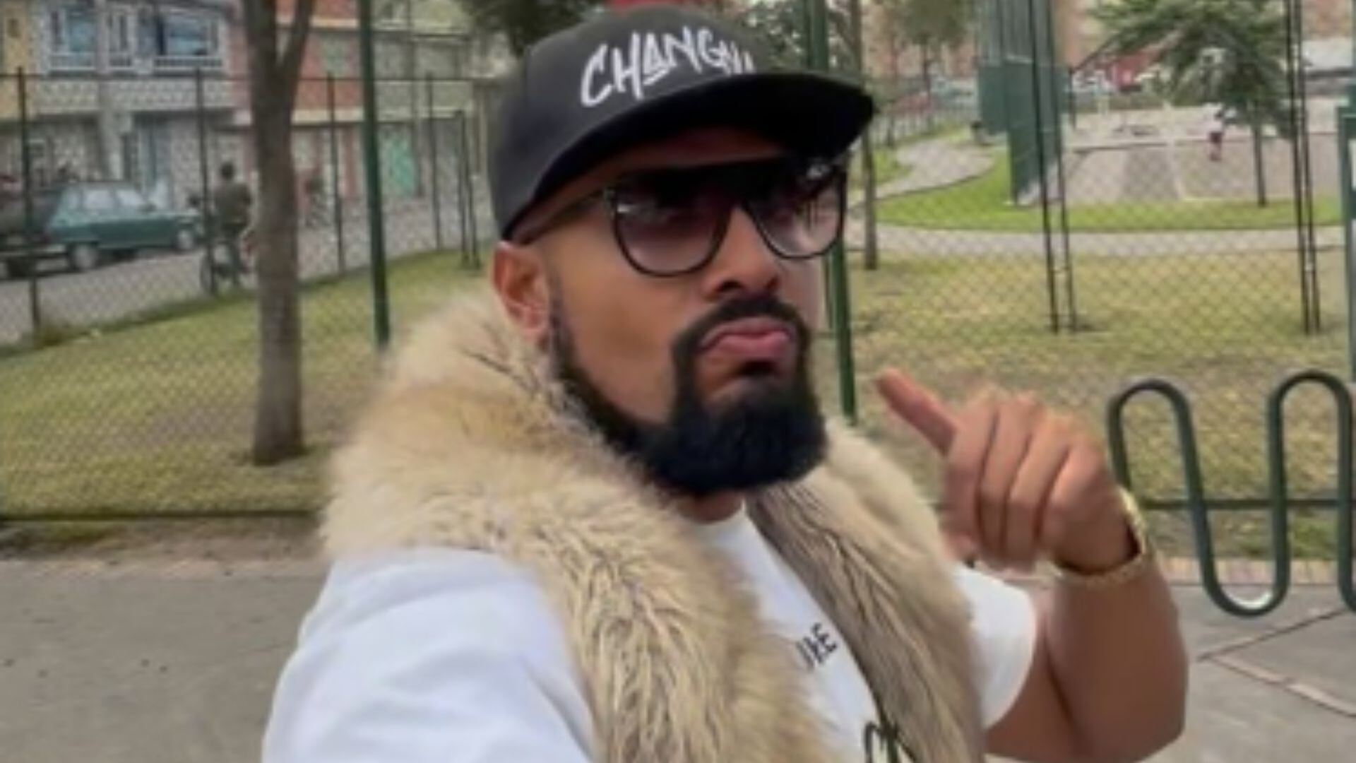 Estiwar G confiesa el susto más grande que vivió grabando en un barrio de Bogotá - crédito @estiwar.g/IG